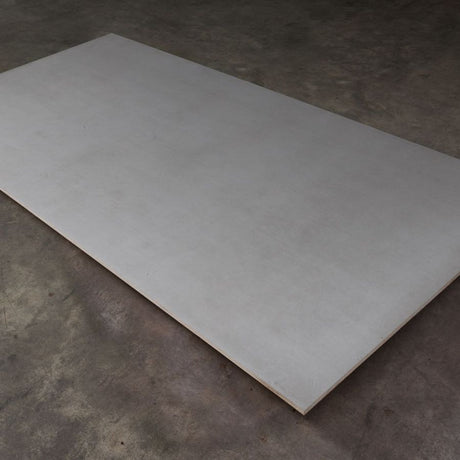 ganze-Platte-in-beton-grau