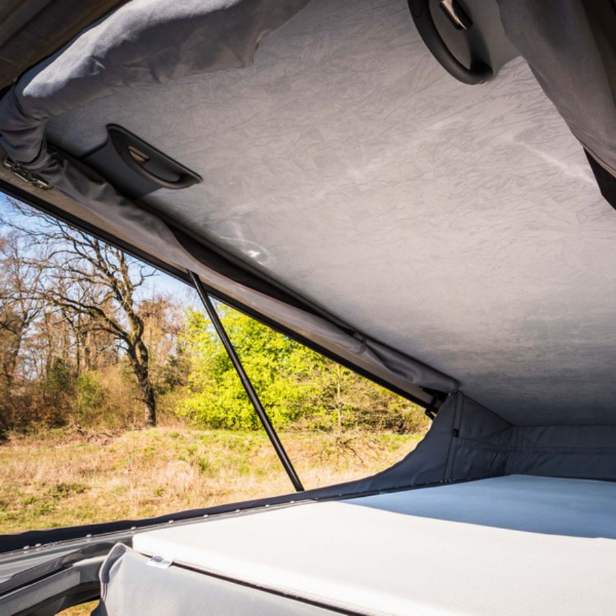 geoeffnetes-Schalfdach-Reimo-EasyFit-VW-T6