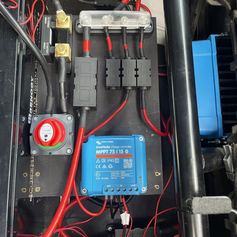Kabelverbidnungen-im-Camper-elektrische-Anlage