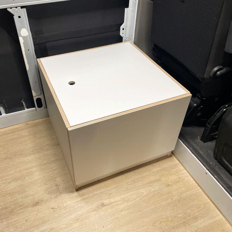 Elektrik-Kasten-geschlossen