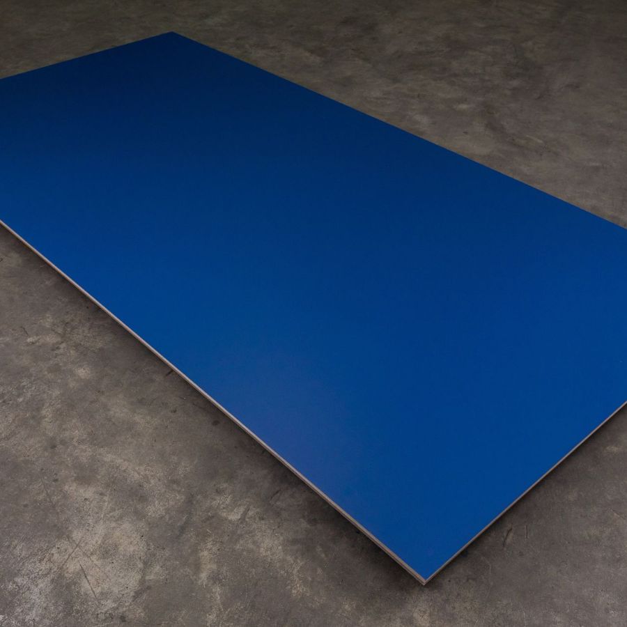 blaue-Queenply Multiplexplatte-mit-perlmatt-und-kratzfester-HPL-Beschichtung