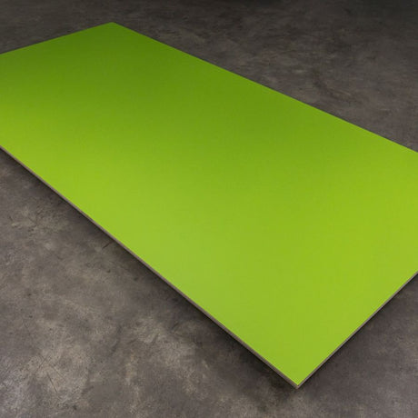 Queenply-Multiplexplatte-von-Sven-Bauhaus-mit-kratzfester-perlmatter-HPL-Beschichtung-in-hellgruen