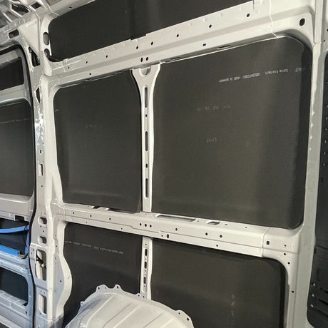 Wir dämmen deinen Camper – professionell mit Vanue Insulate - Vamper