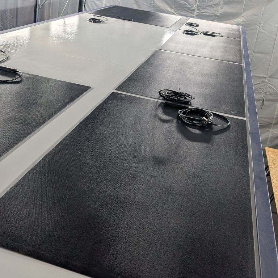 Pekayway Solarmodule auf Wohnmobildach