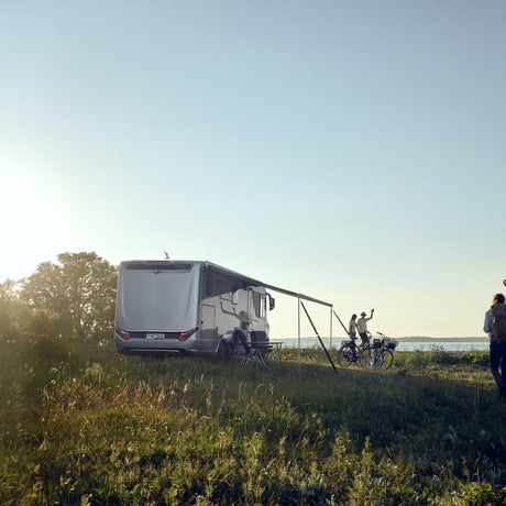 THULE Omnistor 8000 Wandmarkise – maximale Schattenfläche für große Wohnmobile & Liner - Vamper