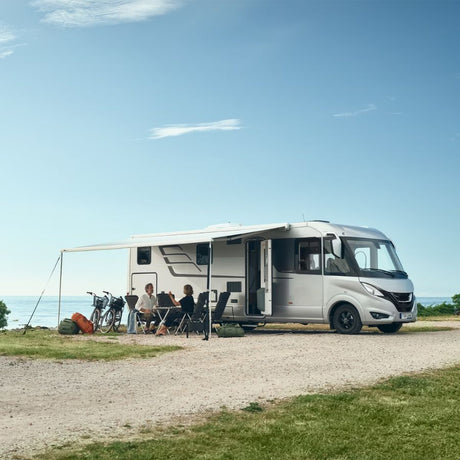 THULE Omnistor 8000 Wandmarkise – maximale Schattenfläche für große Wohnmobile & Liner - Vamper