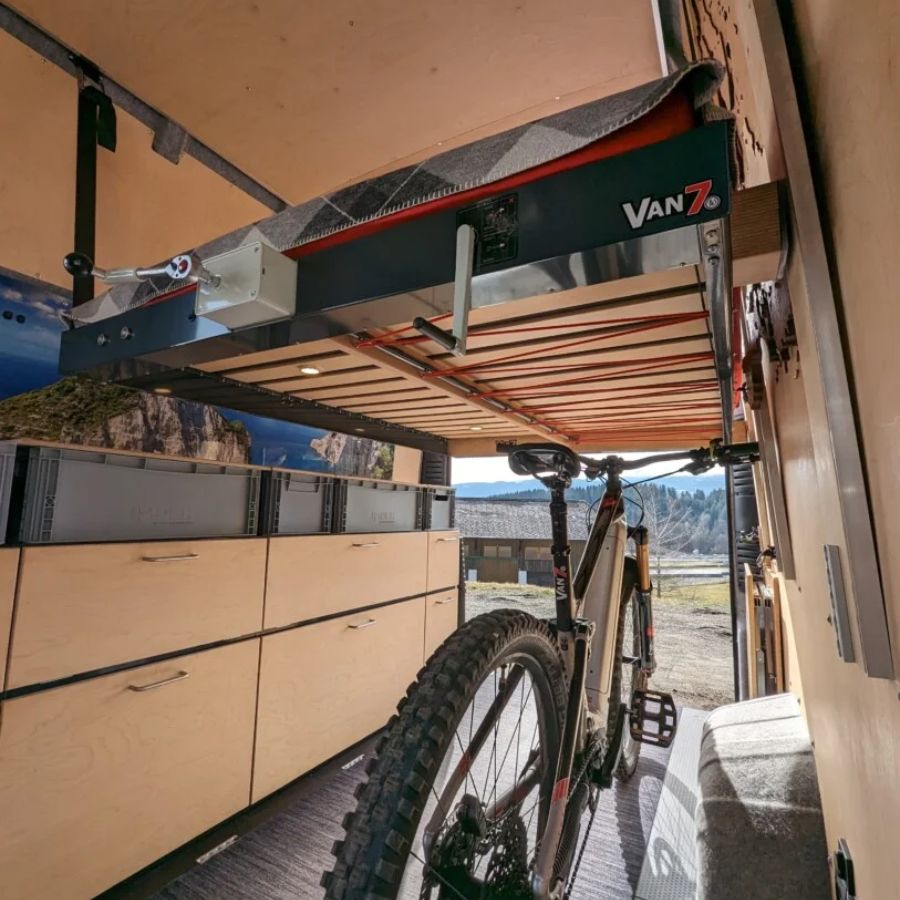 Van7 Hubbett für Kastenwagen Campervans mit Einbau und Bikestauraum